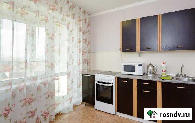 1-комнатная квартира, 35 м², 2/5 эт. в аренду посуточно в Артеме Артем - изображение 1