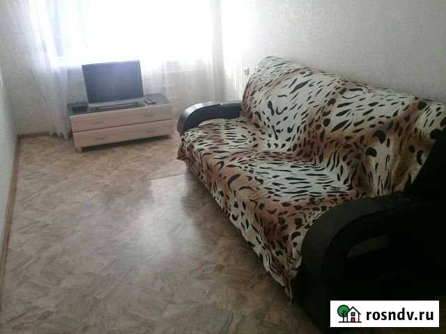 2-комнатная квартира, 42 м², 3/5 эт. в аренду на длительный срок в Балаково Балаково - изображение 1