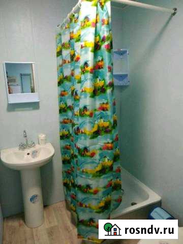 Комната 14 м² в 4-ком. кв., 2/2 эт. в аренду посуточно в Ейске Ейск - изображение 1