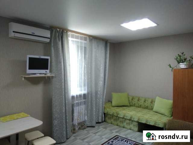 Дом 35 м² на участке 3 сот. в аренду посуточно в Волгограде Волгоград - изображение 1