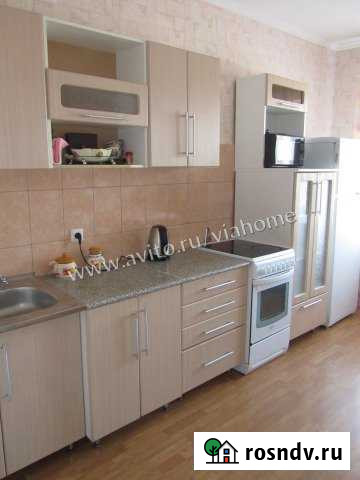 3-комнатная квартира, 86 м², 3/14 эт. в аренду на длительный срок в Астрахани Астрахань - изображение 1