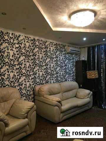 2-комнатная квартира, 50 м², 2/5 эт. в аренду посуточно в Новошахтинске Новошахтинск - изображение 1