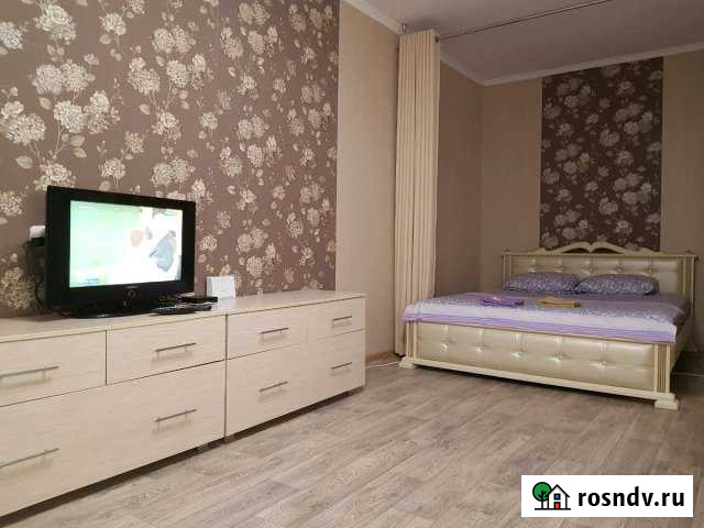 1-комнатная квартира, 39 м², 5/10 эт. в аренду посуточно в Альметьевске Альметьевск - изображение 1
