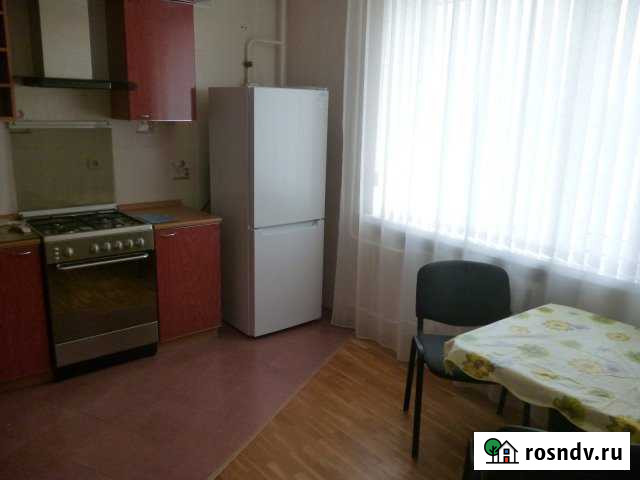 2-комнатная квартира, 81 м², 1/6 эт. в аренду посуточно в Ейске Ейск - изображение 1