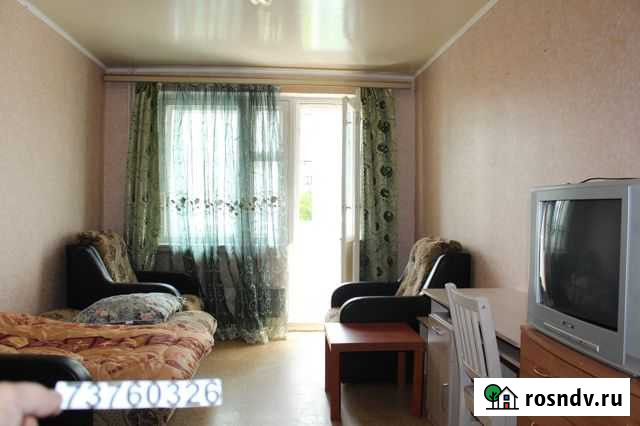 1-комнатная квартира, 42 м², 3/5 эт. в аренду посуточно на Лугах Луга - изображение 1