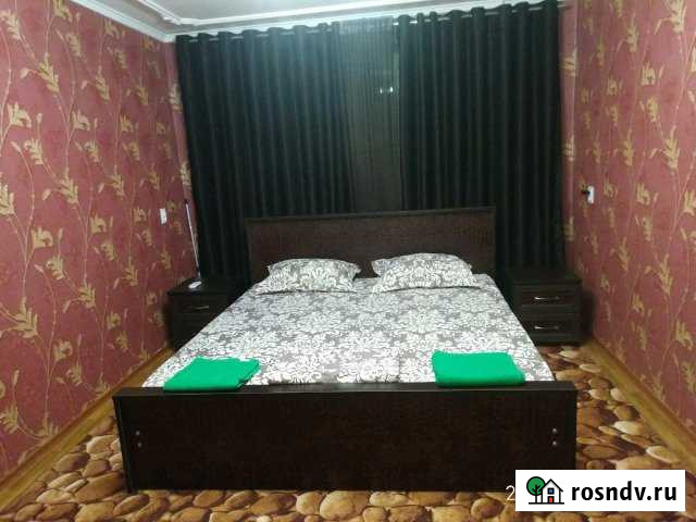 1-комнатная квартира, 42 м², 3/5 эт. в аренду посуточно в Каспийске Каспийск - изображение 1