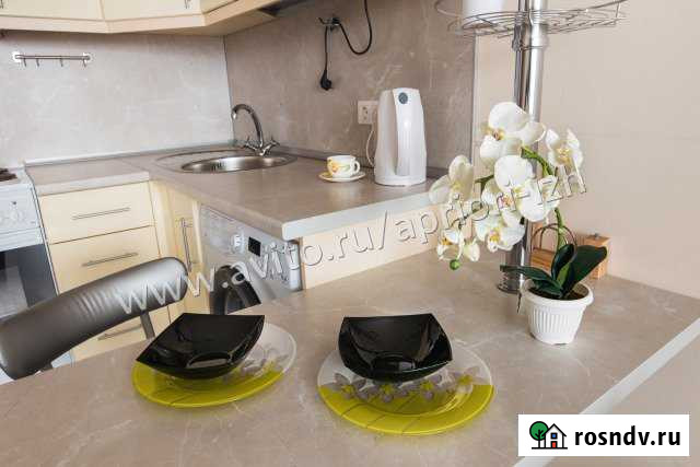 Квартира-студия, 35 м², 7/17 эт. в аренду посуточно в Ижевске Ижевск - изображение 1