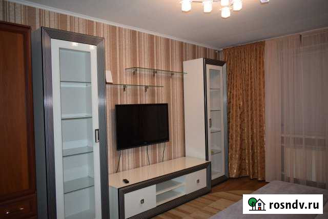 2-комнатная квартира, 61 м², 2/9 эт. в аренду посуточно в Волжском Волгоградской области Волжский - изображение 1