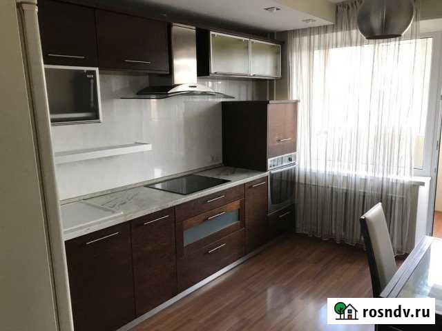 3-комнатная квартира, 80 м², 2/5 эт. в аренду на длительный срок во Владивостоке Владивосток - изображение 1