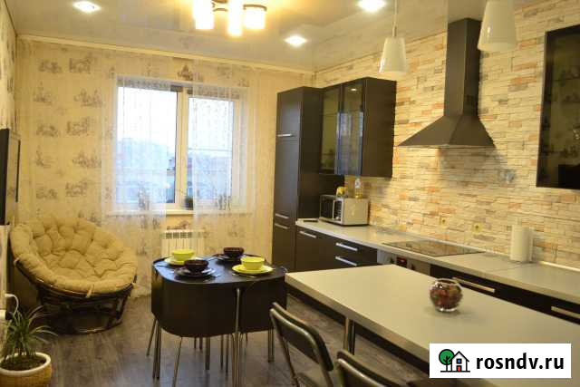 2-комнатная квартира, 80 м², 7/9 эт. в аренду посуточно в Нягани Нягань - изображение 1