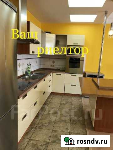 3-комнатная квартира, 95 м², 3/7 эт. в аренду на длительный срок во Владивостоке Владивосток - изображение 1