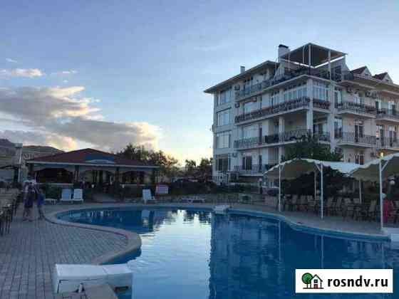 3-комнатная квартира, 115 м², 3/4 эт. на продажу в Феодосии Феодосия