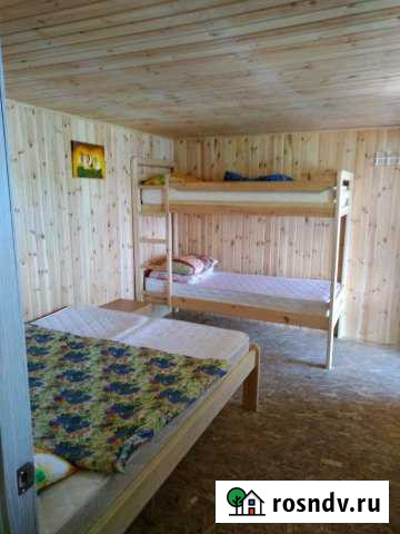 Комната 14 м² в 4-ком. кв., 1/1 эт. в аренду посуточно в Яровом Яровое - изображение 1