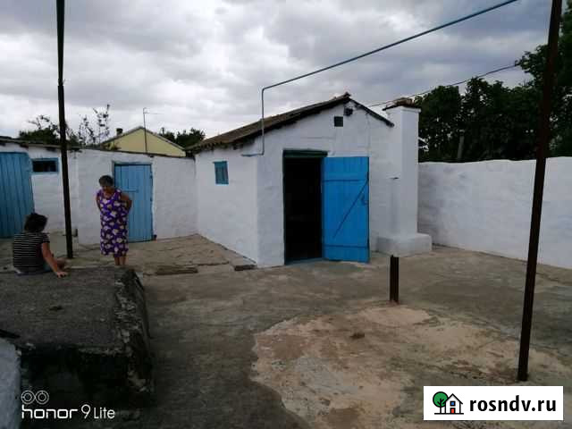 Дом 33 м² на участке 4 сот. на продажу в Красноперекопске Красноперекопск - изображение 1