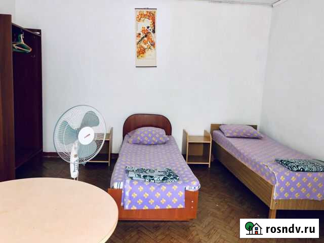 Комната 12 м² в 1-ком. кв., 1/2 эт. в аренду посуточно в Евпатории Евпатория - изображение 1