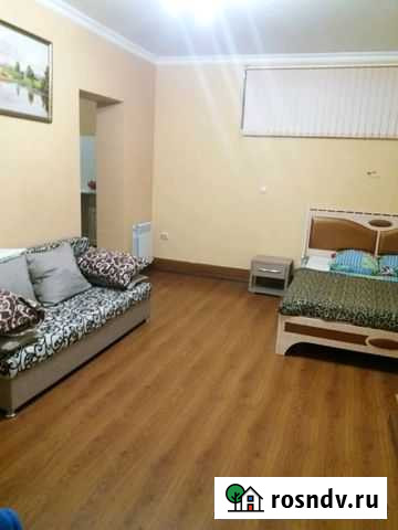 Комната 12 м² в 1-ком. кв., 1/1 эт. в аренду посуточно в Кабардинке Кабардинка - изображение 1