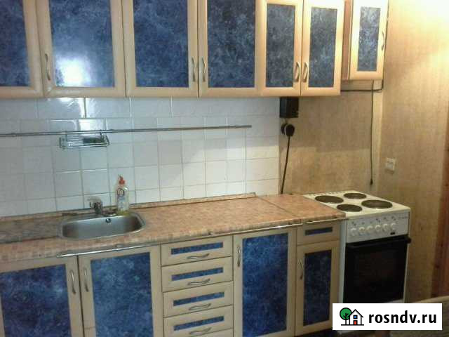 Комната 18 м² в 2-ком. кв., 6/9 эт. в аренду на длительный срок в Омске Омск - изображение 1