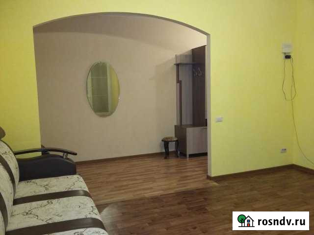 3-комнатная квартира, 64 м², 3/5 эт. в аренду посуточно в Чебаркуле Чебаркуль - изображение 1