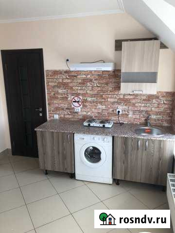 Комната 30 м² в 1-ком. кв., 1/2 эт. в аренду на длительный срок в Динской Динская - изображение 1