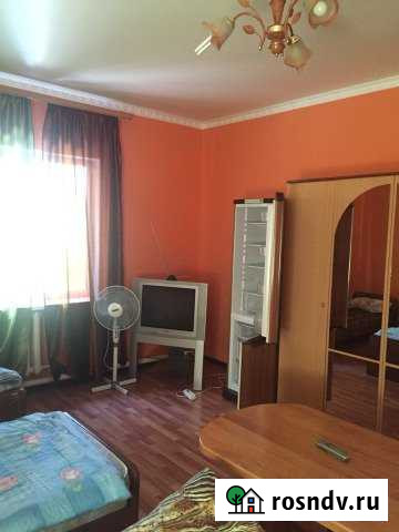 Комната 17 м² в 4-ком. кв., 2/2 эт. в аренду на длительный срок в Туапсе Туапсе - изображение 1