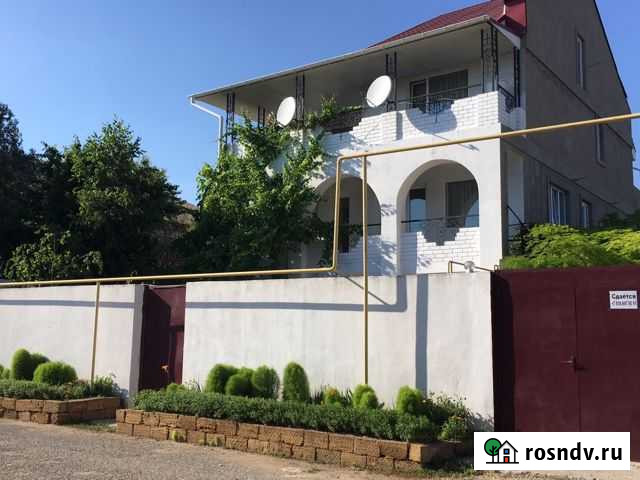 Комната 16 м² в 6-ком. кв., 2/3 эт. в аренду посуточно в Евпатории Евпатория - изображение 1