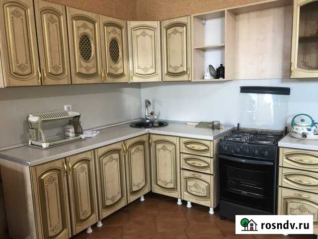 Дом 200 м² на участке 1 сот. в аренду на длительный срок в Махачкале Махачкала - изображение 1