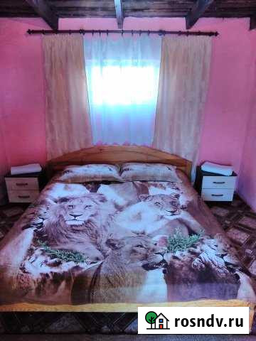 Комната 11 м² в 1-ком. кв., 1/1 эт. в аренду посуточно в Черноморском Республики Крым Черноморское - изображение 1