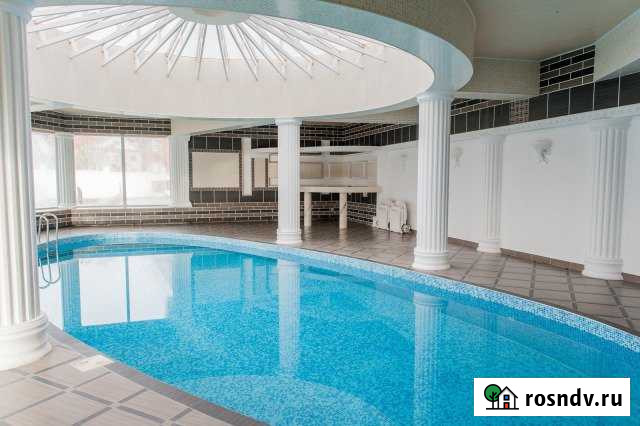 Коттедж 1400 м² на участке 30 сот. в аренду посуточно в Звенигороде Звенигород - изображение 1