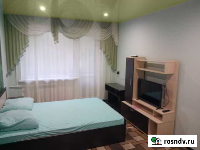 2-комнатная квартира, 50 м², 2/5 эт. в аренду посуточно в Новокуйбышевске Новокуйбышевск - изображение 1