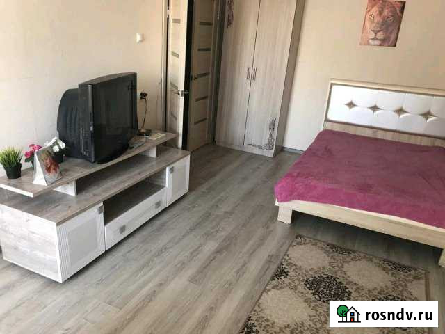 1-комнатная квартира, 40 м², 4/9 эт. в аренду посуточно в Нефтекамске Нефтекамск - изображение 1