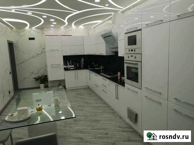 4-комнатная квартира, 140 м², 1/5 эт. на продажу во Владикавказе Владикавказ - изображение 1