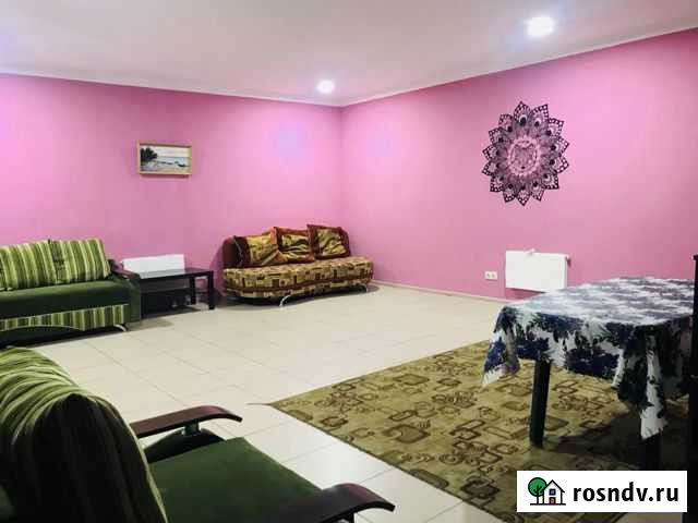 Дом 60 м² на участке 6 сот. в аренду посуточно в Новочеркасске Новочеркасск - изображение 1