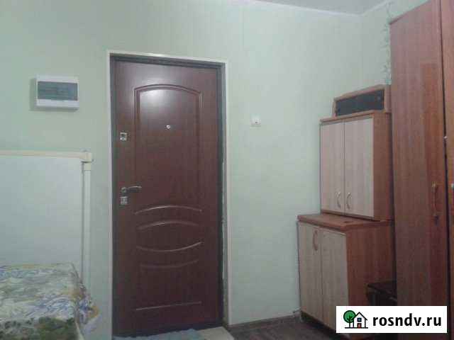 Комната 12 м² в 1-ком. кв., 5/5 эт. в аренду на длительный срок в Астрахани Астрахань - изображение 1