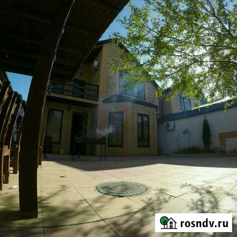 Коттедж 200 м² на участке 2 сот. в аренду посуточно в Махачкале Махачкала - изображение 1