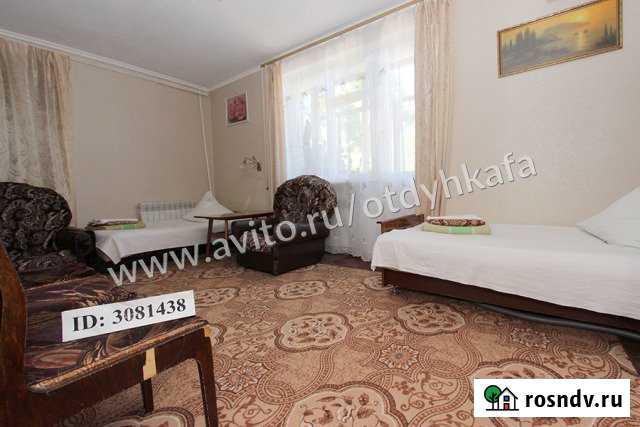 1-комнатная квартира, 38 м², 1/5 эт. в аренду посуточно в Феодосии Феодосия - изображение 1