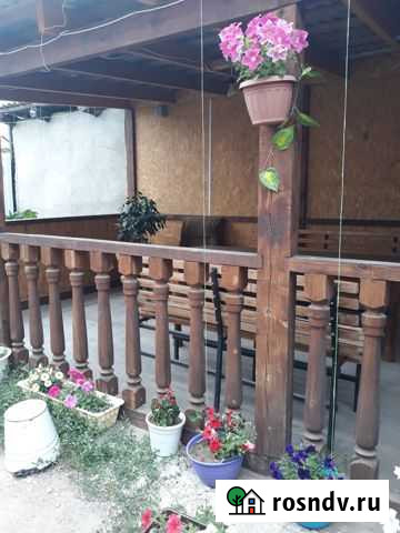 Дом 137.5 м² на участке 8 сот. в аренду посуточно в Соль-Илецке Соль-Илецк - изображение 1