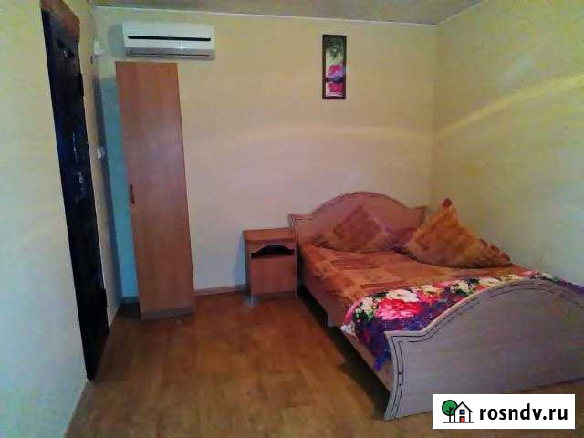 Комната 16 м² в 3-ком. кв., 1/1 эт. в аренду посуточно в Кабардинке Кабардинка - изображение 1