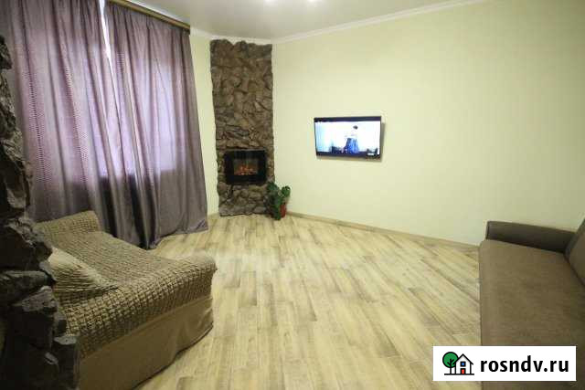 2-комнатная квартира, 58 м², 1/5 эт. в аренду посуточно в Абакане Абакан - изображение 1