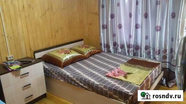 Комната 20 м² в 2-ком. кв., 2/2 эт. в аренду посуточно в Ейске Ейск - изображение 1