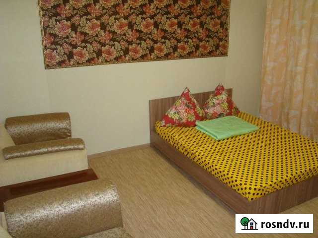 3-комнатная квартира, 70 м², 2/9 эт. в аренду посуточно в Астрахани Астрахань - изображение 1