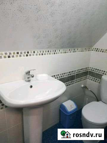 Комната 16 м² в 1-ком. кв., 1/1 эт. в аренду посуточно в Тамани Тамань - изображение 1