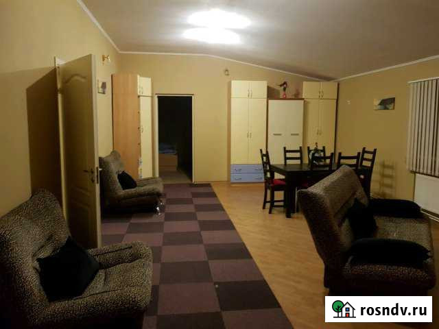 Дом 200 м² на участке 1 сот. в аренду посуточно в Сызрани Сызрань - изображение 1