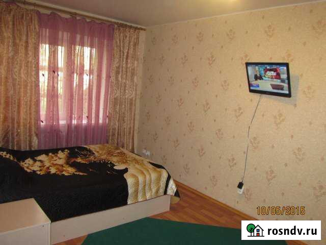 1-комнатная квартира, 31 м², 1/5 эт. в аренду посуточно в Шахтах Шахты - изображение 1