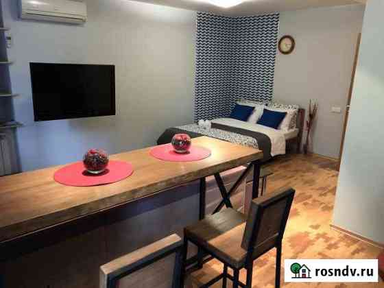 Квартира-студия, 37 м², 1/9 эт. в аренду посуточно в Омске Омск