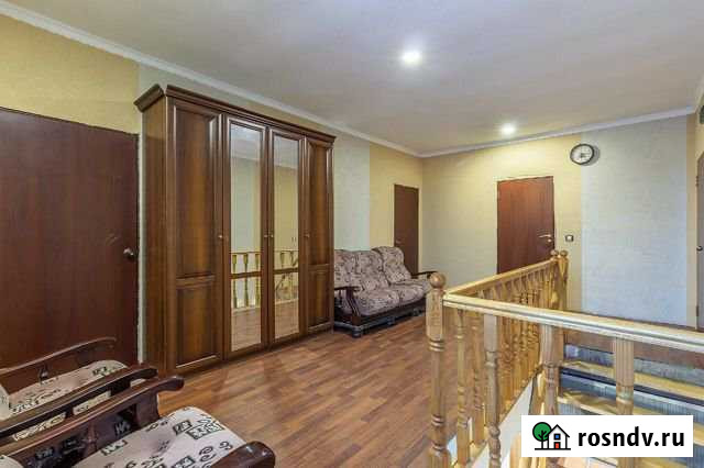 Комната 14 м² в 5-ком. кв., 2/2 эт. в аренду посуточно в Нижневартовске Нижневартовск - изображение 1