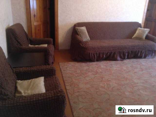 2-комнатная квартира, 46 м², 2/5 эт. в аренду посуточно в Рубцовске Рубцовск - изображение 1