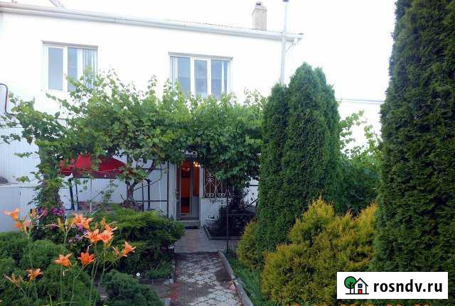 Коттедж 180 м² на участке 3 сот. в аренду посуточно в Новомихайловском кп Новомихайловский кп - изображение 1