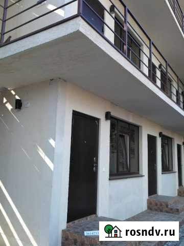 Комната 20 м² в 6-ком. кв., 1/2 эт. в аренду посуточно в Дивноморском Дивноморское - изображение 1