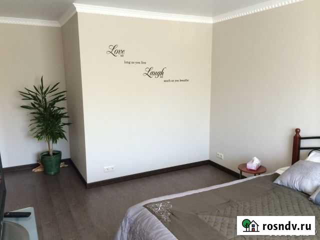 1-комнатная квартира, 36 м², 3/5 эт. в аренду посуточно в Новомосковске Новомосковск - изображение 1