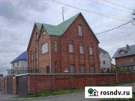 Коттедж 384 м² на участке 6.7 сот. в аренду посуточно в Ульяновске Ульяновск